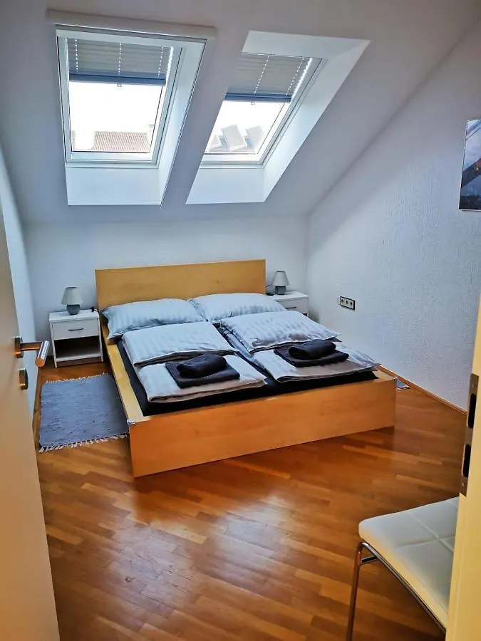 Ela'S Apartment Komenda