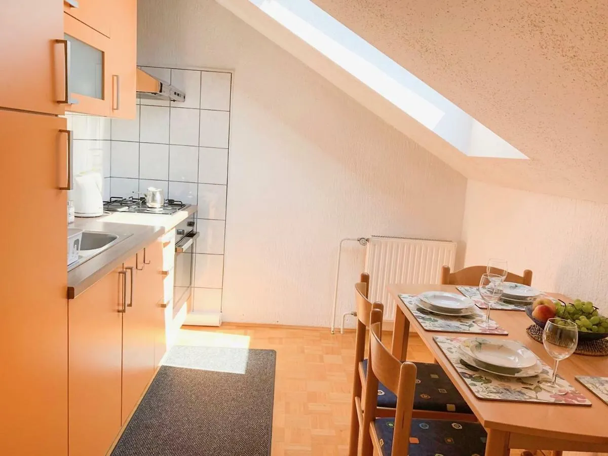 Ela'S Apartment Komenda